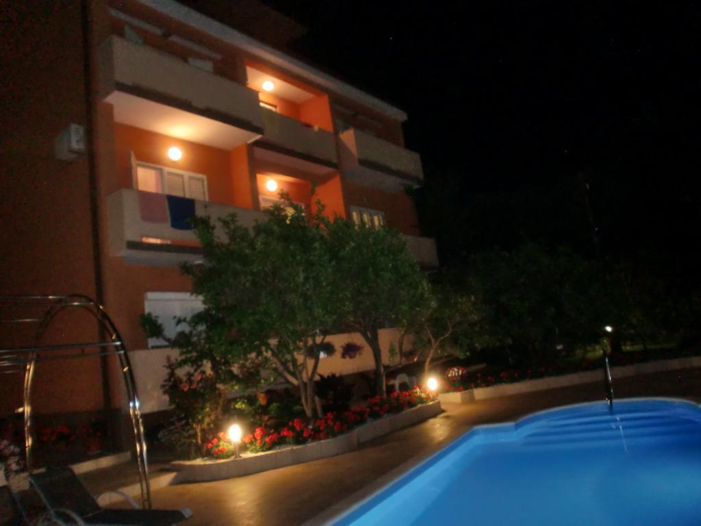 Apartments Bene Banjol Extérieur photo